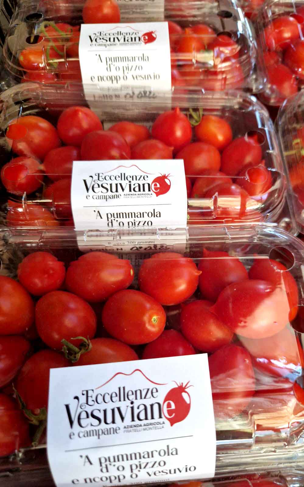 Pomodorino del Piennolo del Vesuvio in vaschetta